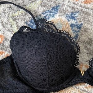 Victoria's Secret Black Lace Bra worn once tag cut out